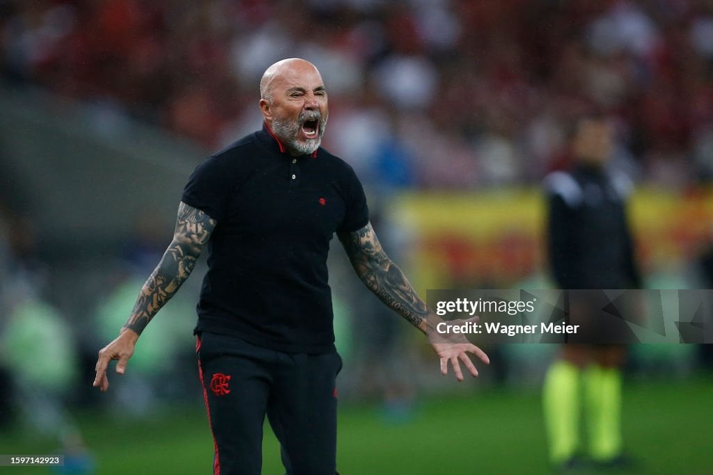 Jorge Sampaoli reacting during a Flamengo match at Maracana