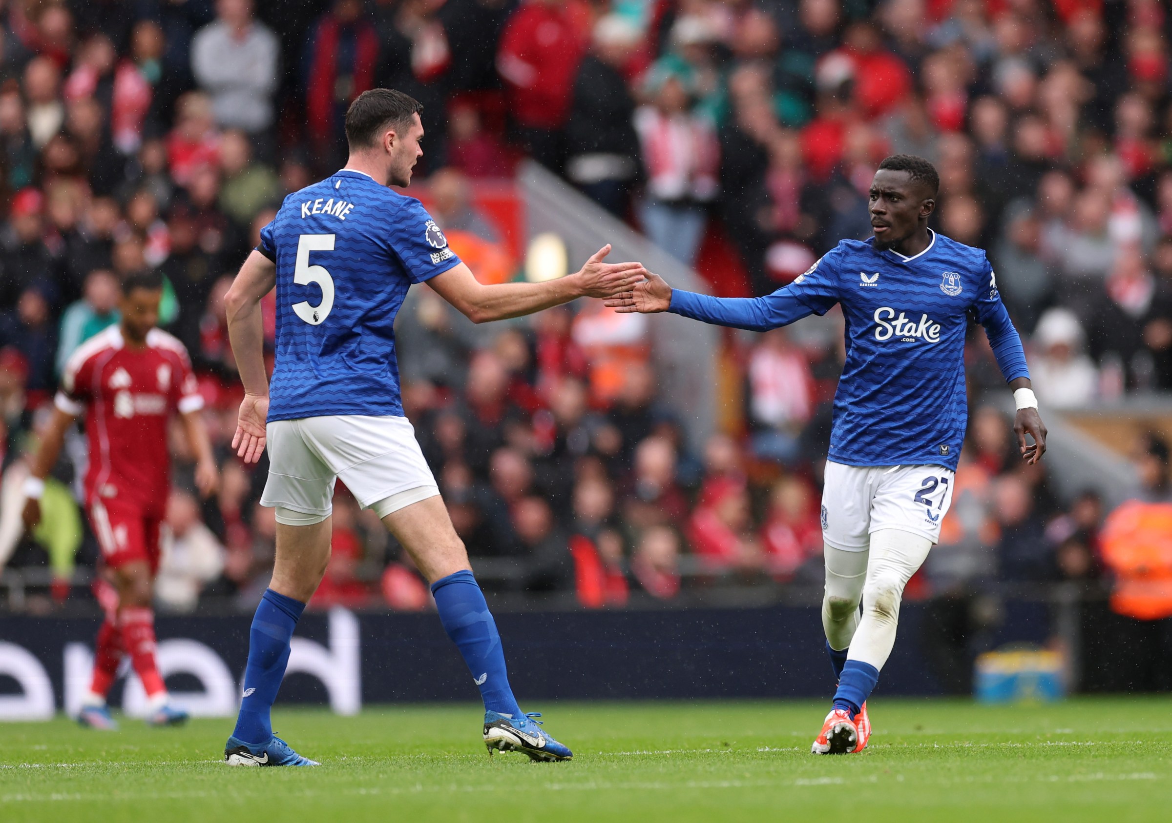 Idrissa Gana Gueye of Everton celebrates scoring his team’s first goal. (Photo by Carl Recine/Getty Images)