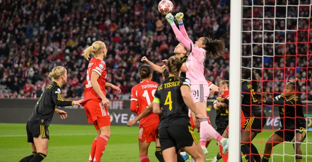 Manchester United Women out of UWCL after late collapse at Bayern Munich