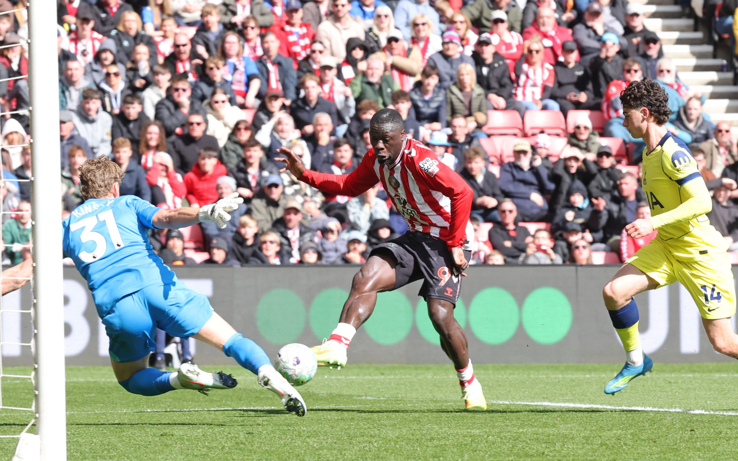 SUNDERLAND, ENGLAND - APRIL 12: Brian Brobbey of Sunderland has his shot saved during the Premier League match between Sunderland and Tottenham Hotspur at Stadium of Light on April 12, 2026 in Sunderland, United Kingdom. (Photo by Ian Horrocks/Sunderland AFC via Getty Images)
