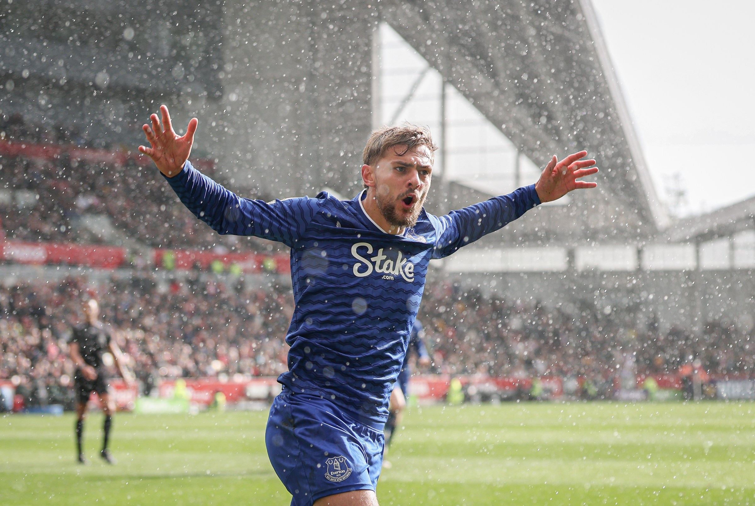 BRENTFORD, ENGLAND - APRIL 11: Kiernan Dewsbury-Hall of Everton celebrates scoring his sides second goal during the Premier League match between Brentford and Everton at Gtech Community Stadium on April 11, 2026 in Brentford, England. (Photo by Alex Pantling/Getty Images)