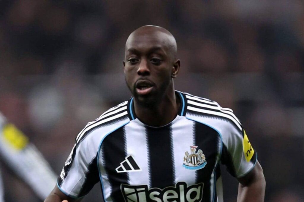 Newcastle to explore Yoane Wissa sale, less than a year after £55m transfer [Chris Waugh, The Athletic]