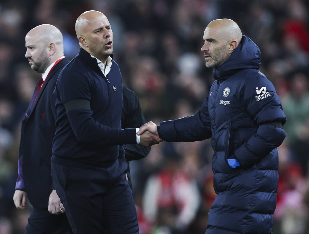 Liverpool told to replace Arne Slot with former Chelsea manager