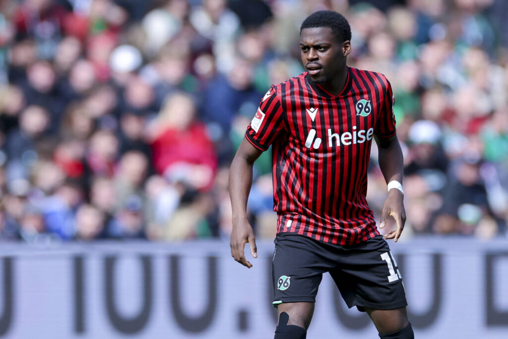 Aston Villa 'ready to pounce' on Bayern Munich starlet as transfer race takes fresh twist