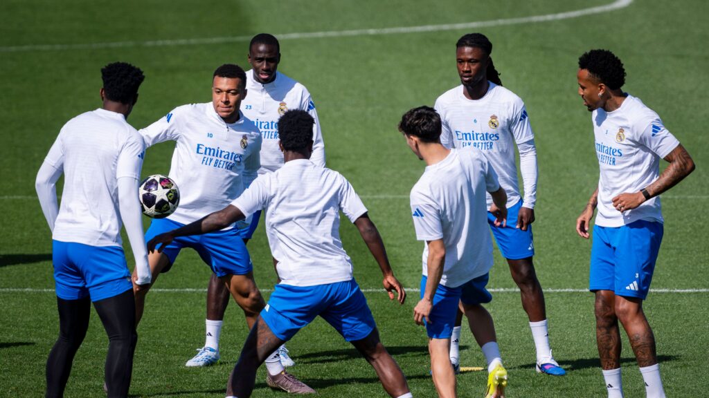 'Man with 215 appearances for Real Madrid could be heading to the Premier League'