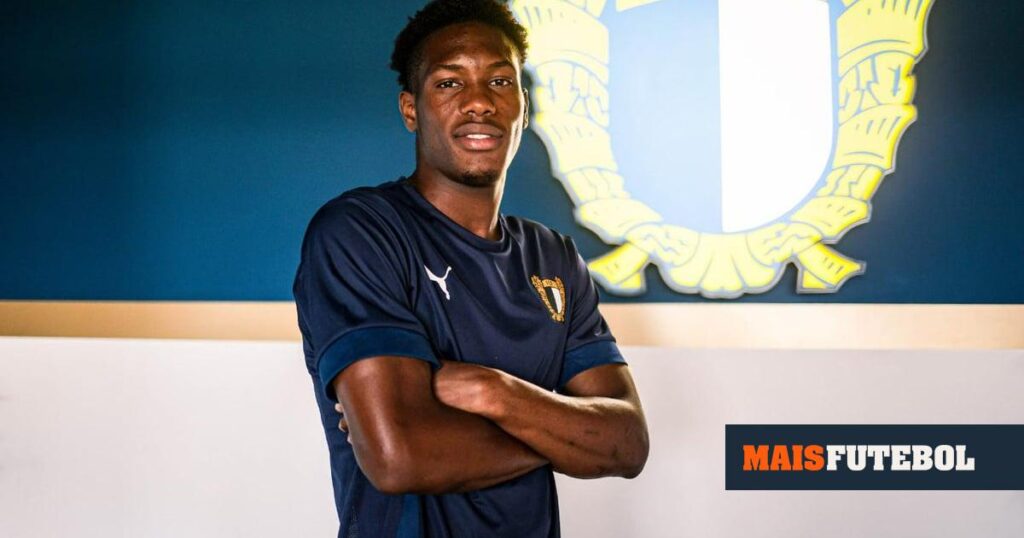 Ibrahima Ba na mesa de negociação do Borussia Dortmund