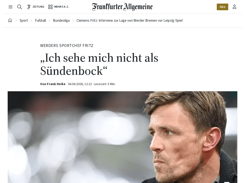 Clemens Fritz: "Werder ist nicht irgendein Verein für mich; ich habe eine enge emotionale Bindung. Auf der Sachebene ist Kritik okay. Doch sollte es niemals persönlich werden. Vor allem das Verstecken hinter Pseudonymen im Internet stört mich [...] Ich sehe mich nicht als Sündenbock."