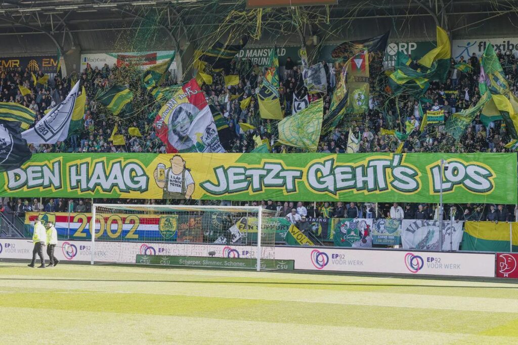 Geen schaal, wel gejuich: Cambuur verslikt zich en ADO is officieus kampioen