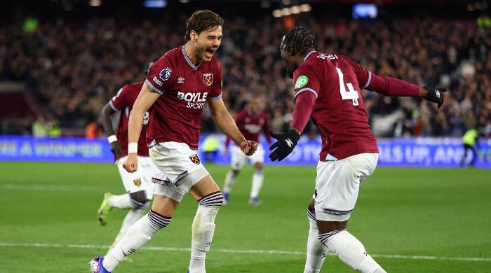 West Ham United thrash Wolverhampton Wanderers to climb out of relegation zone - Football Leagues
