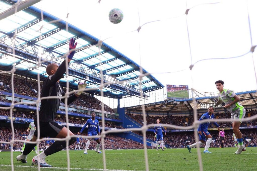 The Athletic: Chelsea handed another crushing reminder of how far they are off the elite | Man City lined up at Chelsea with two January signings, Antoine Semenyo and Marc Guehi, whom Chelsea ruled out trying to sign on salary grounds.