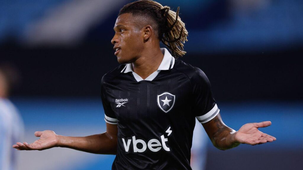 Botafogo não paga acordo e é acionado na Justiça por agentes de Danilo, que cobram R$ 6,6 milhões