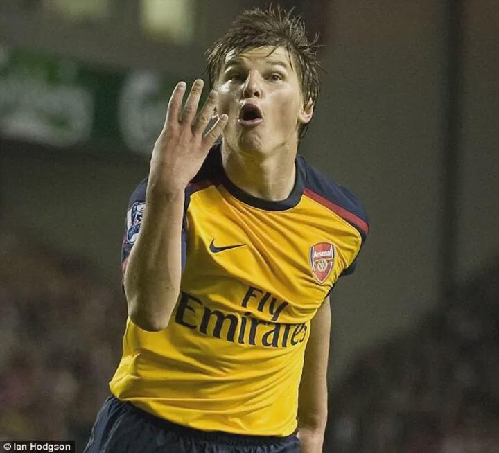 📅 On this Day, 2009. Arshavin scores 4 goals at Anfield.