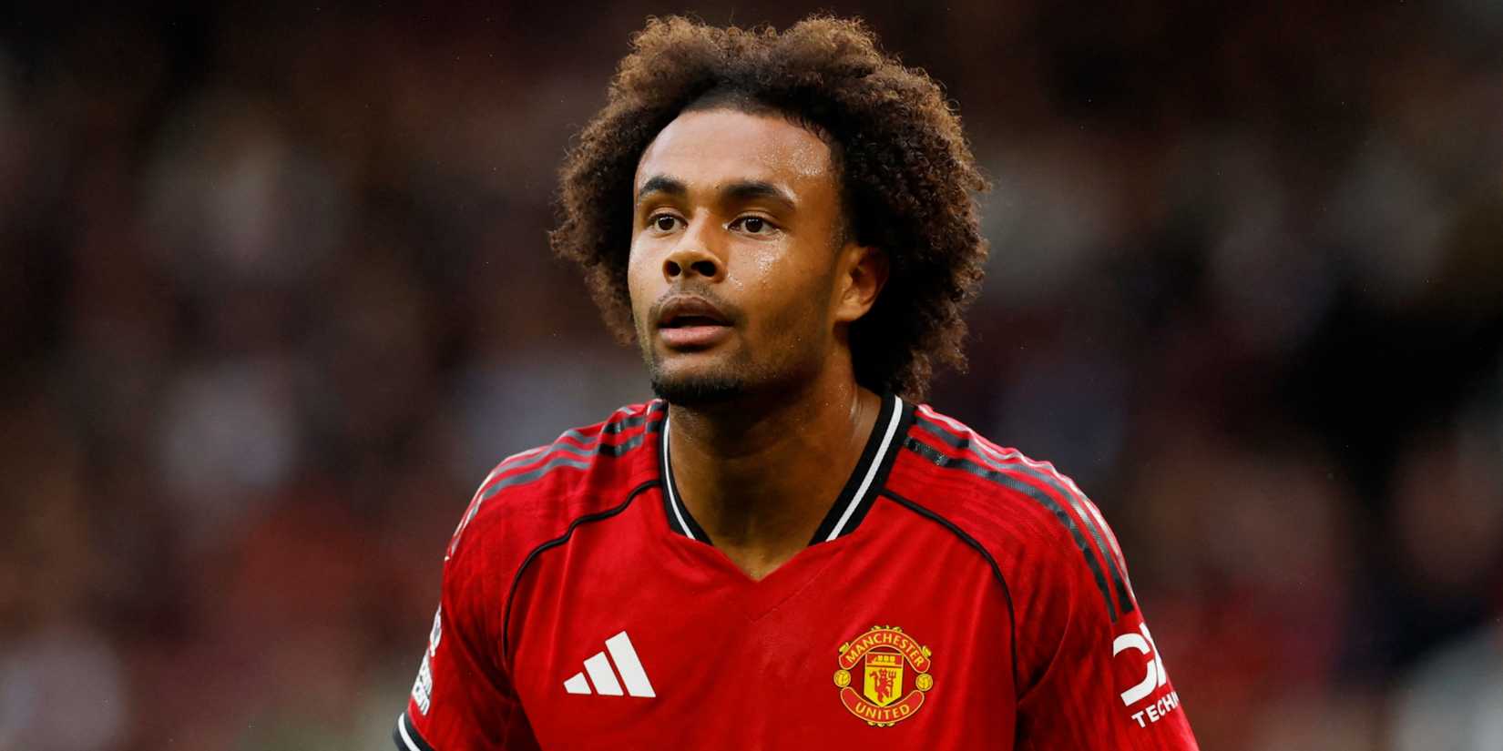 Joshua Zirkzee in action for Manchester United