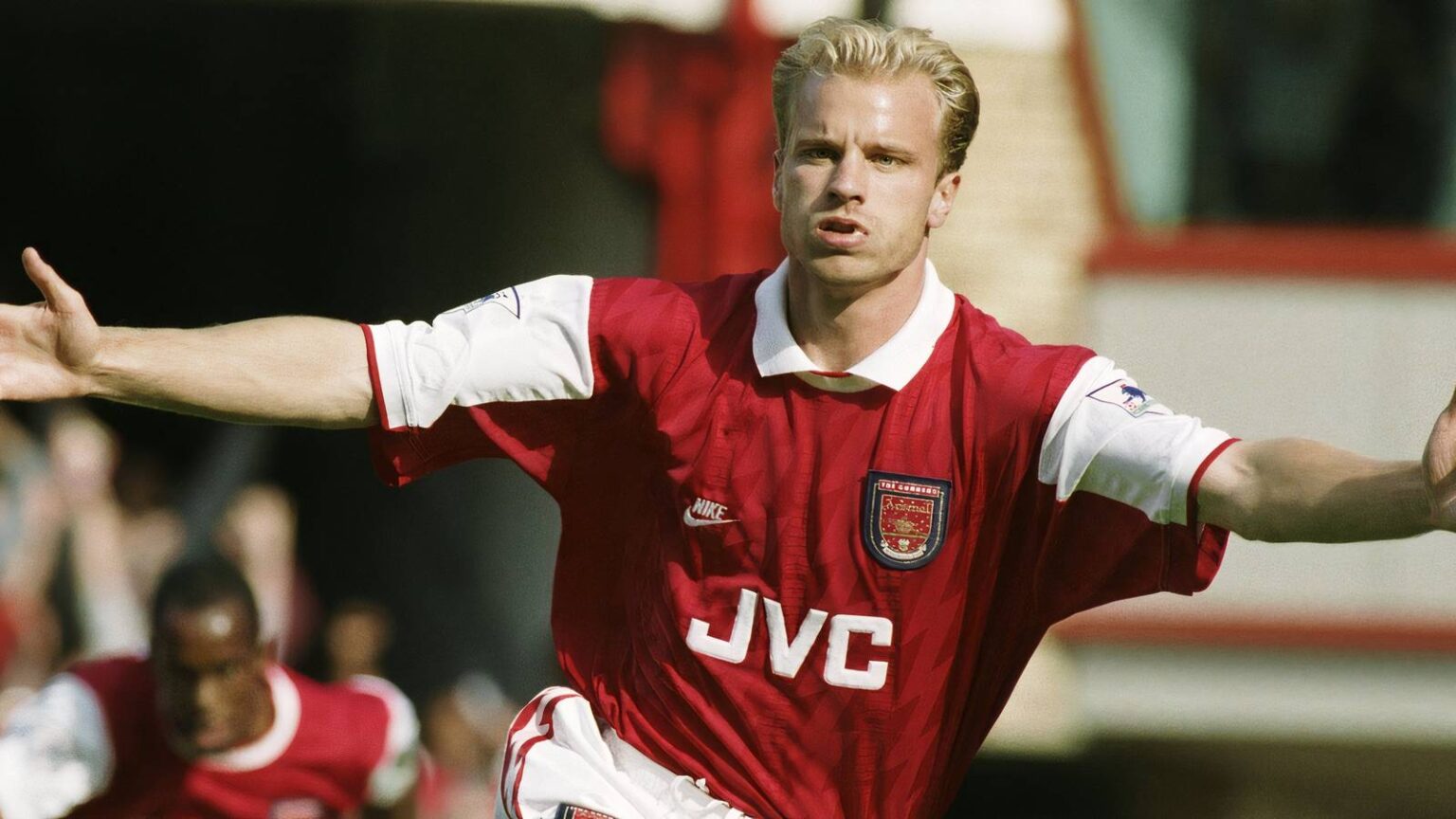 Arsenal begin work on signing £104m forward who's the next Bergkamp