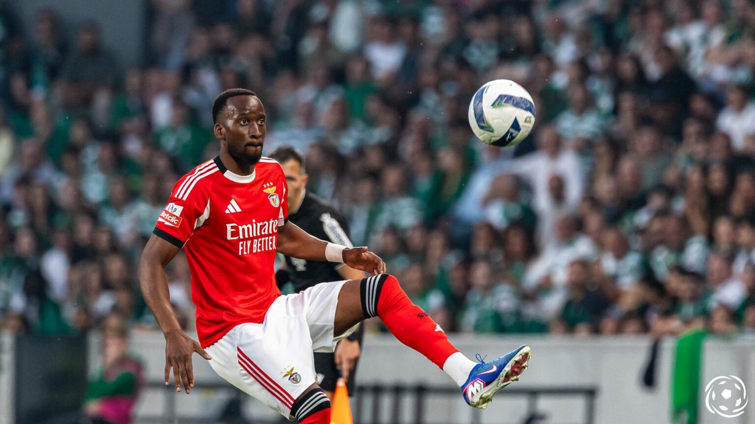 Imprensa nacional avança com detalhes do ultimato do Benfica a Dodi Lukebakio