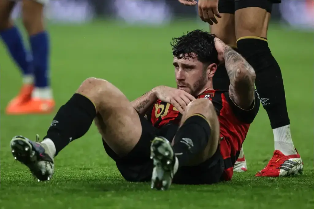 The only condition under which Marcos Senesi will be moving to Tottenham