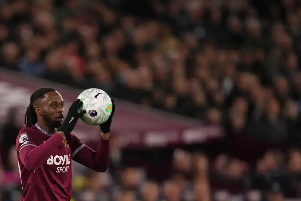 West Ham lodge formal complaint over Aaron Wan-Bissaka return