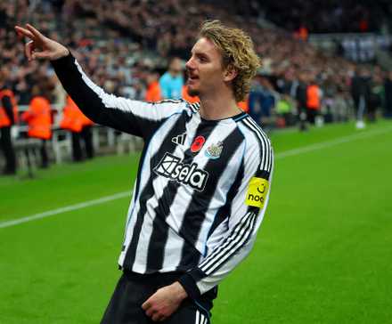 Nick Woltemade celebrates for Newcastle
