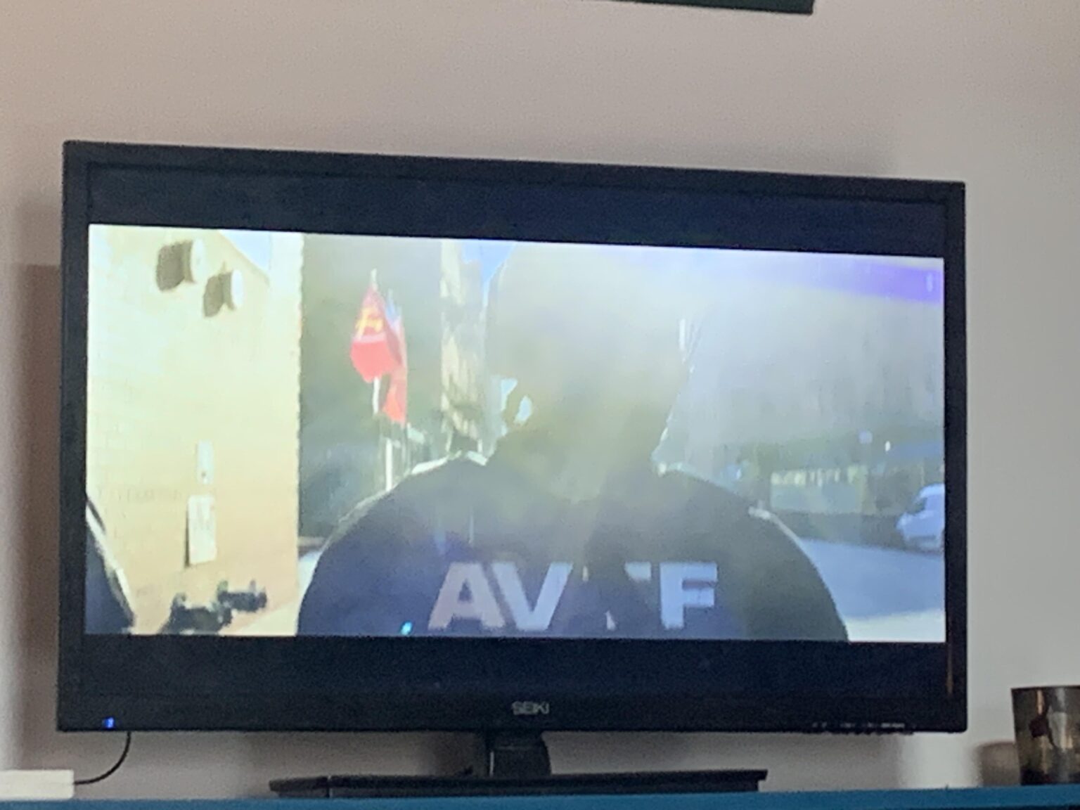 West Ham flag in latest episode of daredevil