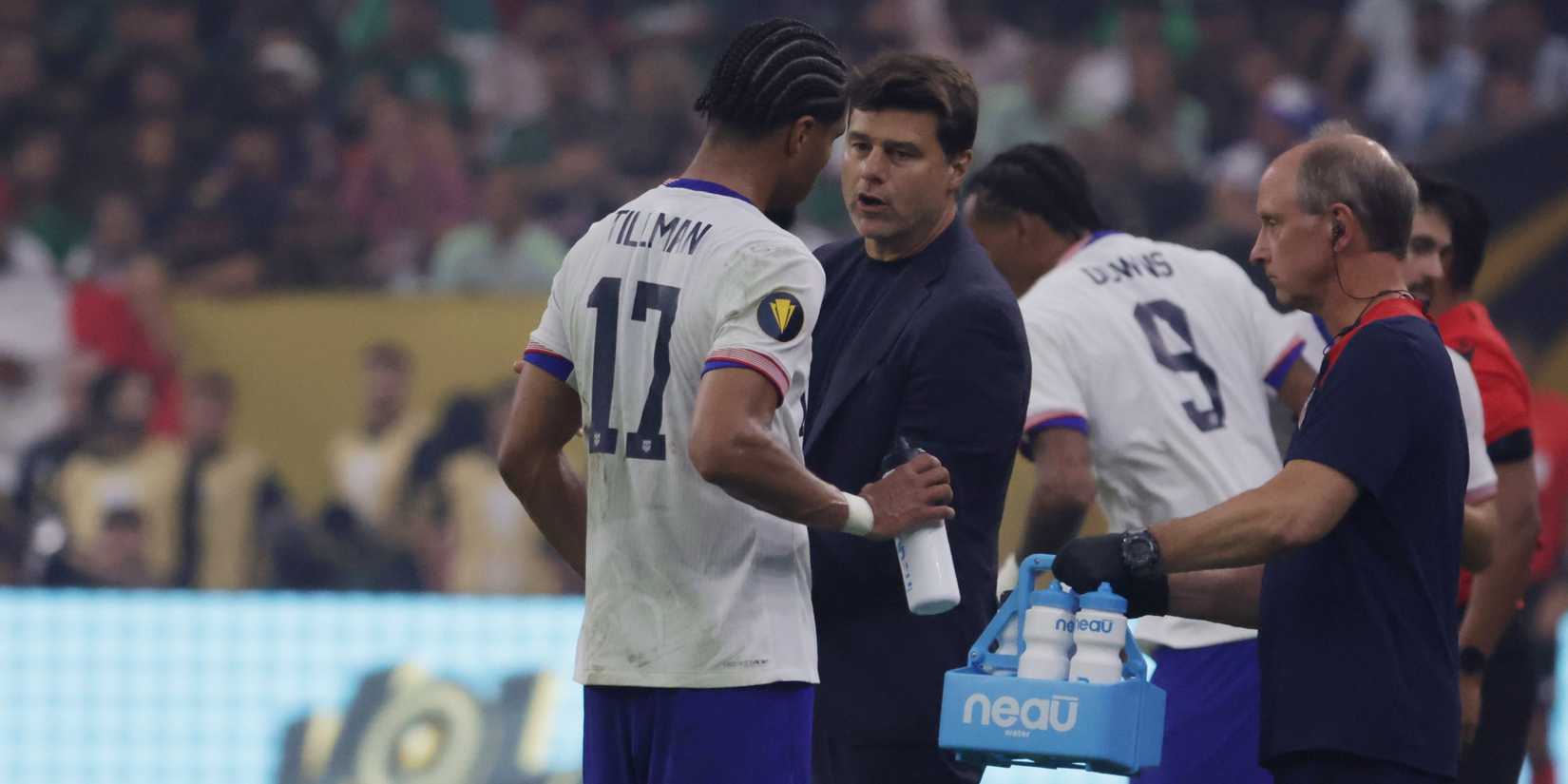 Mauricio Pochettino and Malik Tillman