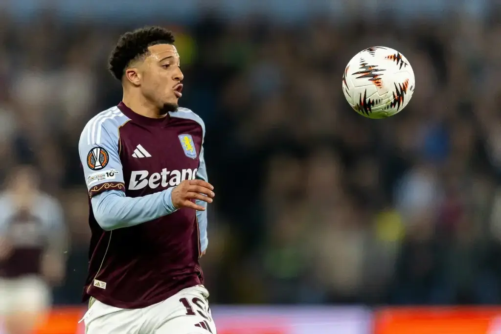 Borussia Dortmund director confirms they are considering making an offer for Jadon Sancho