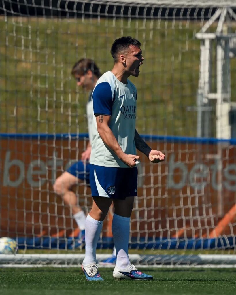 Training today. Good news about Miki, he trained with the group and should be available off the bench against Roma.