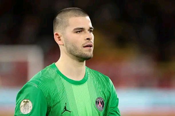 🚨 – RMC Sport: Tottenham have contacted Paris Saint-Germain to inquire about the situation of goalkeeper Lucas Chevalier. Any move to sign him depends on the club staying in the Premier League.