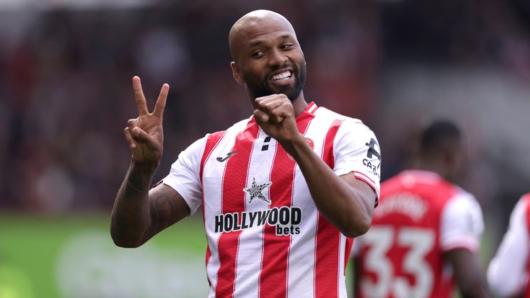 Igor Thiago celebrates his 20th Premier League goal of the season