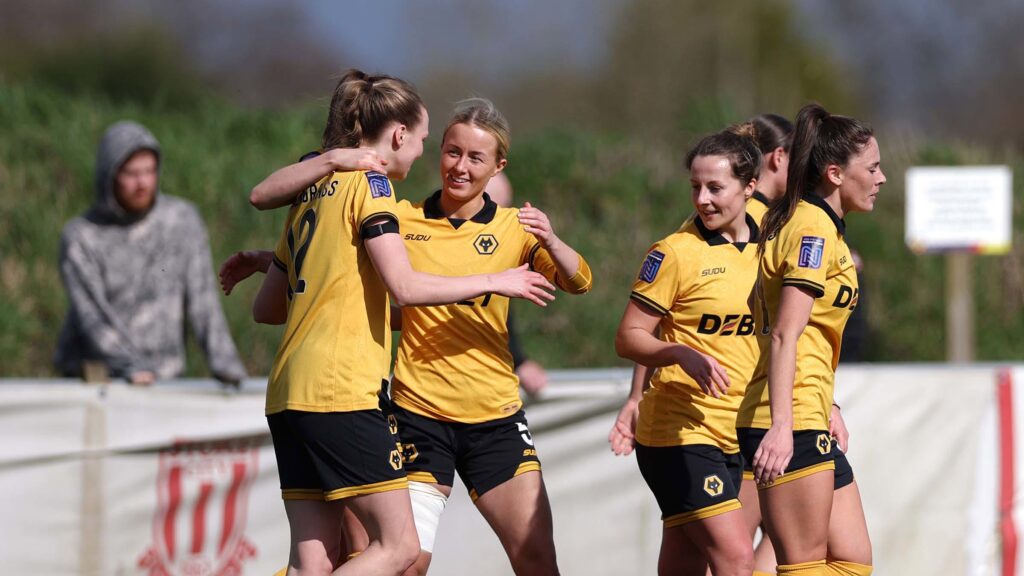 Women's programme | Wolves vs Halifax | Women's First-Team | News