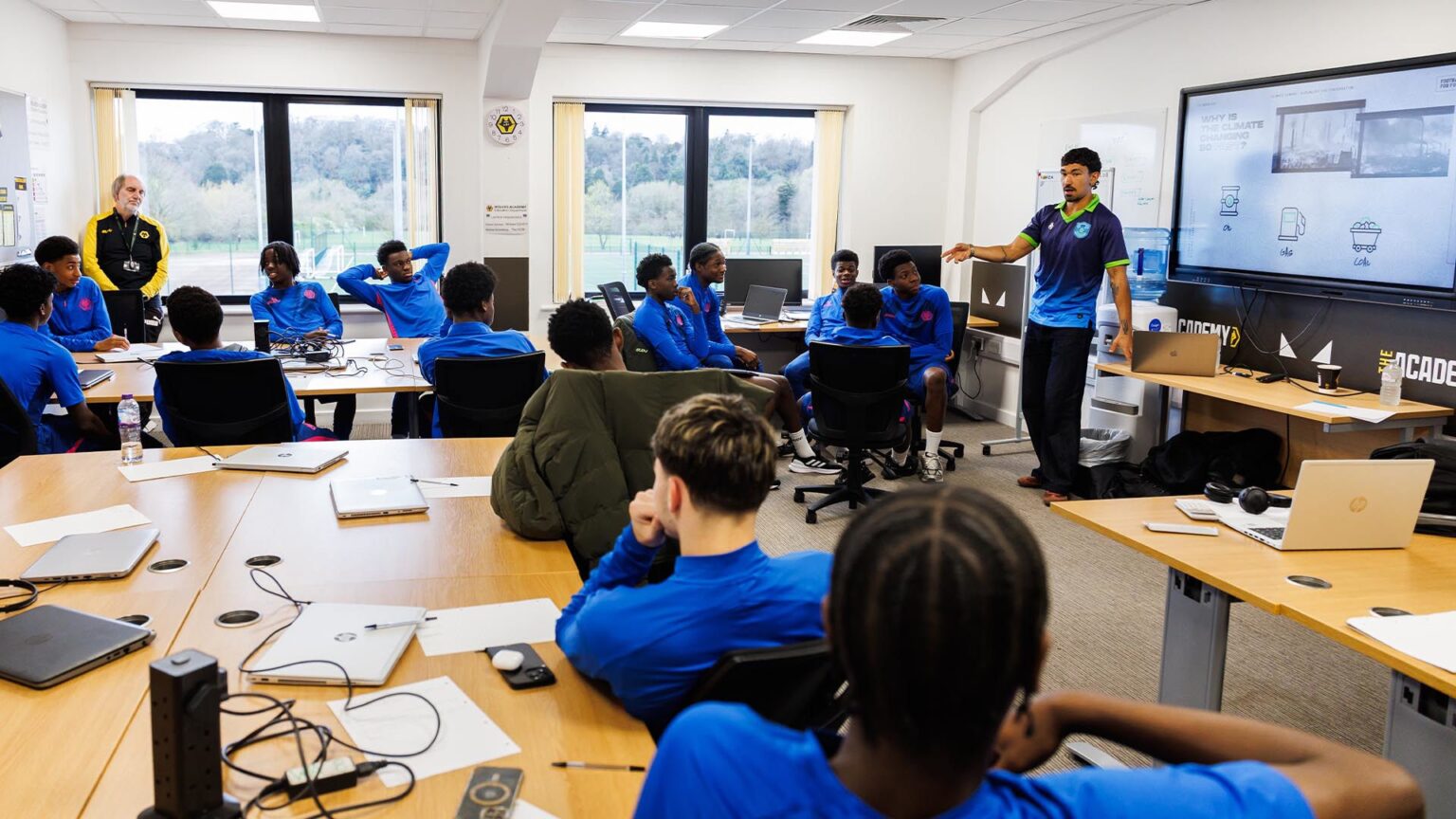 Academy players take part in sustainability workshops | Sustainability | News Sustainability Workshop 1