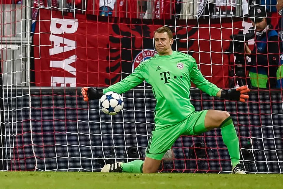 My favorite pictures of Neuer making saves
