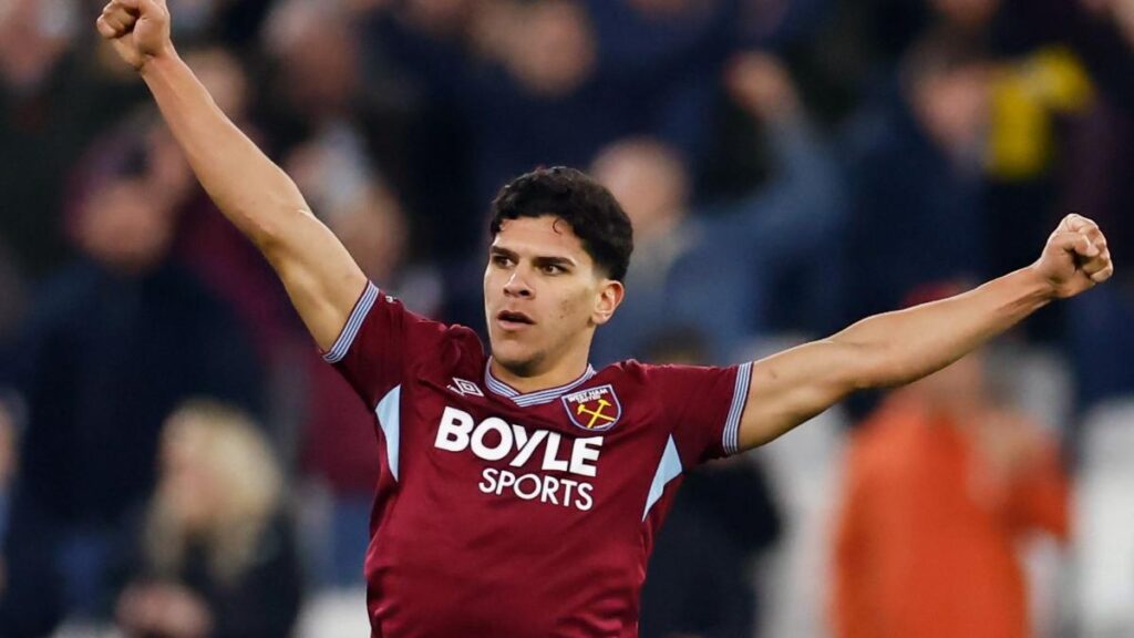 PSG are reportedly after Fernandes