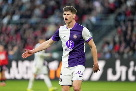 Article image:Report: Man United leading the race to sign £26m defender