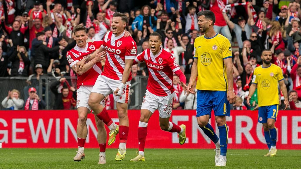 Drei Tore in neun Minuten: Cigerci, Cigerci, Cigerci! Cottbus dreht Spiel gegen Essen