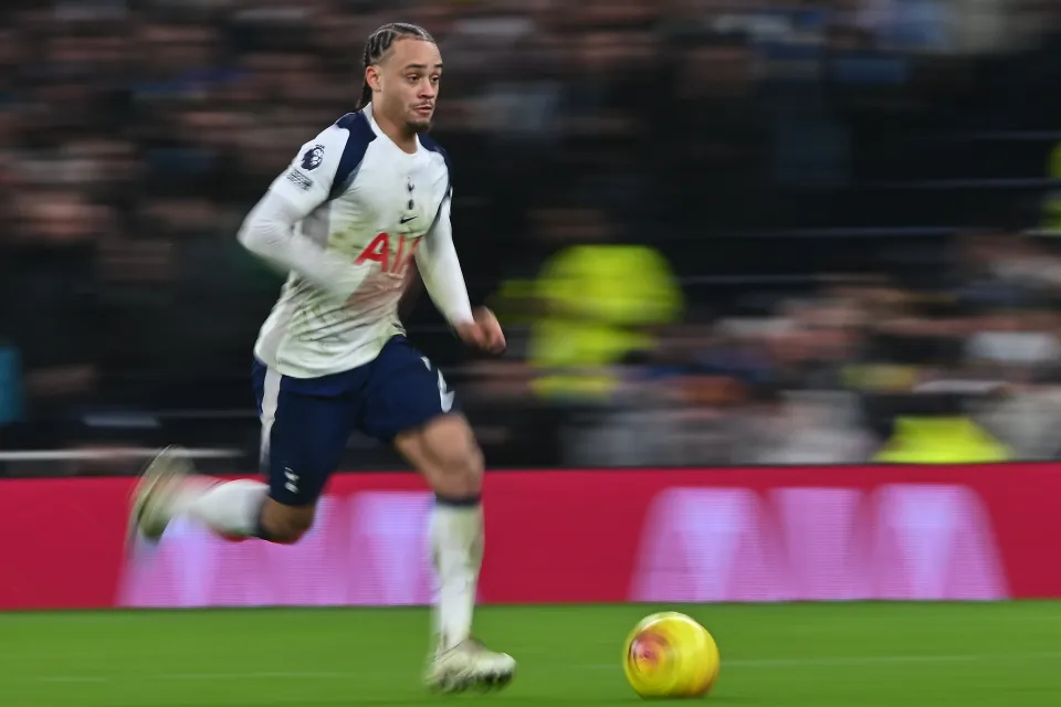 Xavi Simons playing for Tottenham