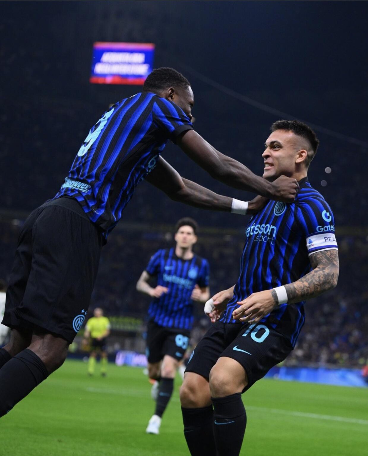 Thu-La Is Back Baby! 🖤💙