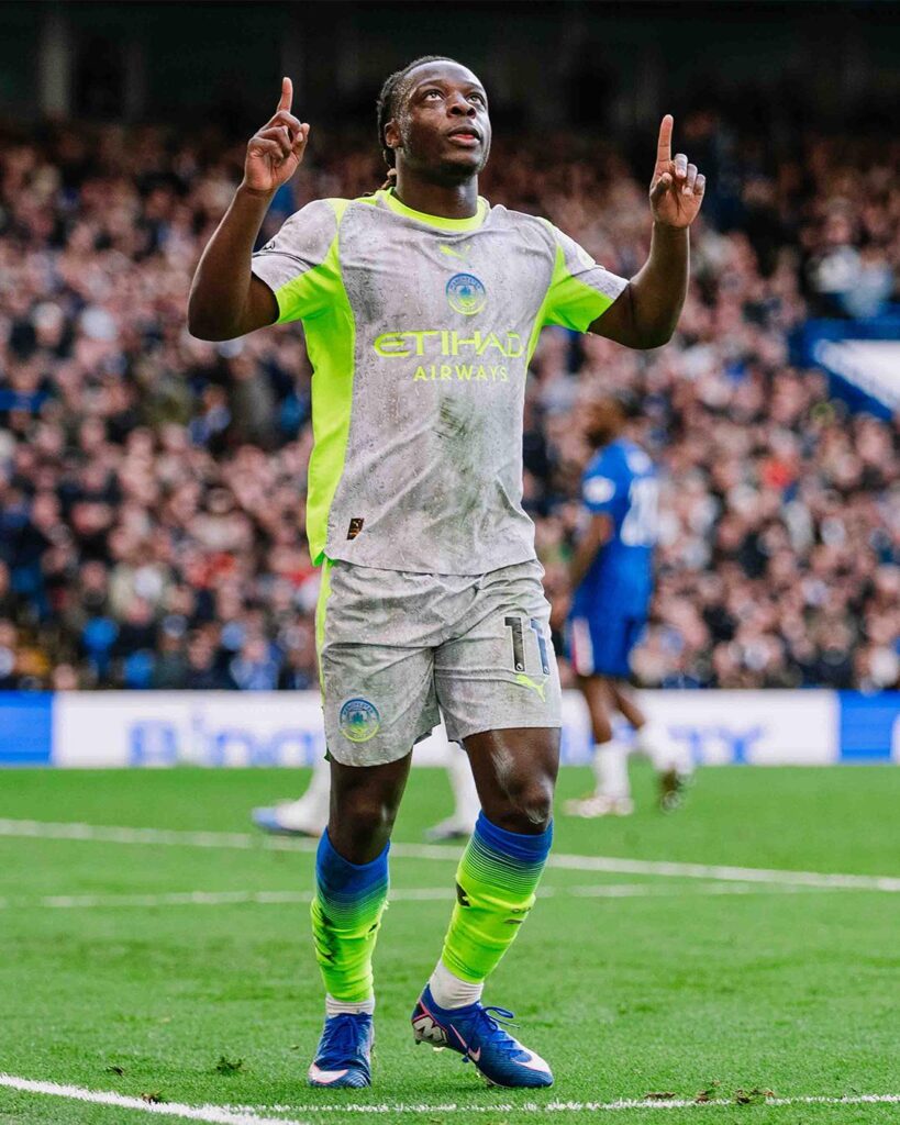 Lamine Yamal and Vinícius Júnior are the only forwards (wingers/attackers) with more progressive carries than Jeremy Doku in Europe's Big 5 leagues this 2025/26 season.