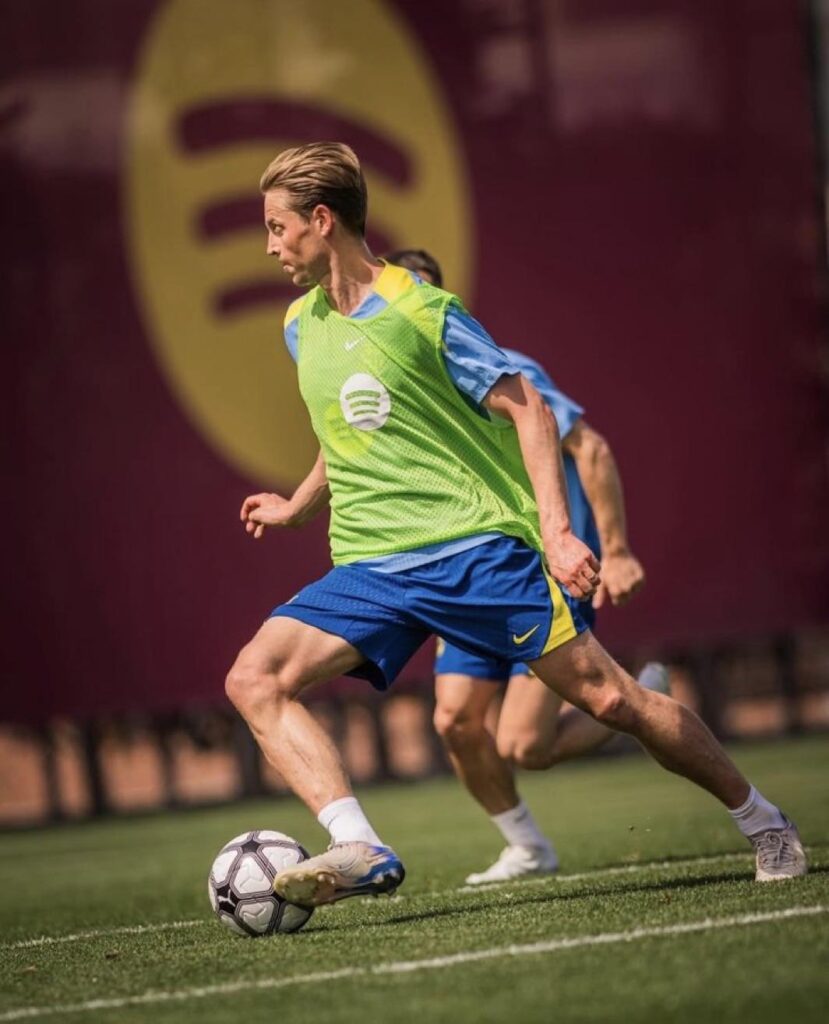Frenkie de Jong is back in training with the group, 5 days before the 2nd leg vs. Atleti