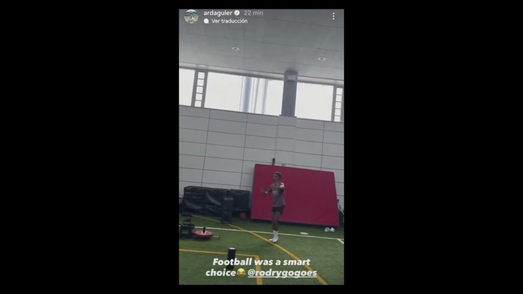 El VACILE de ARDA GÜLER a RODRYGO en redes sociales por sus HABILIDADES jugando al BALONCESTO El VACILE de ARDA GÜLER a RODRYGO en redes sociales por sus HABILIDADES jugando al BALONCESTO