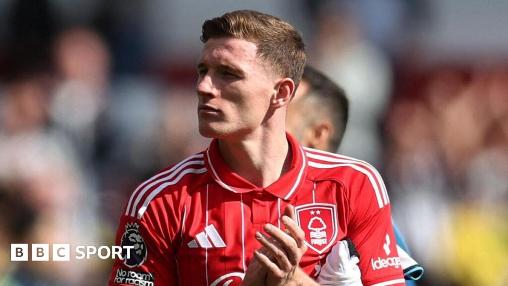 Nottingham Forest: Elliot Anderson character shown after mum's death