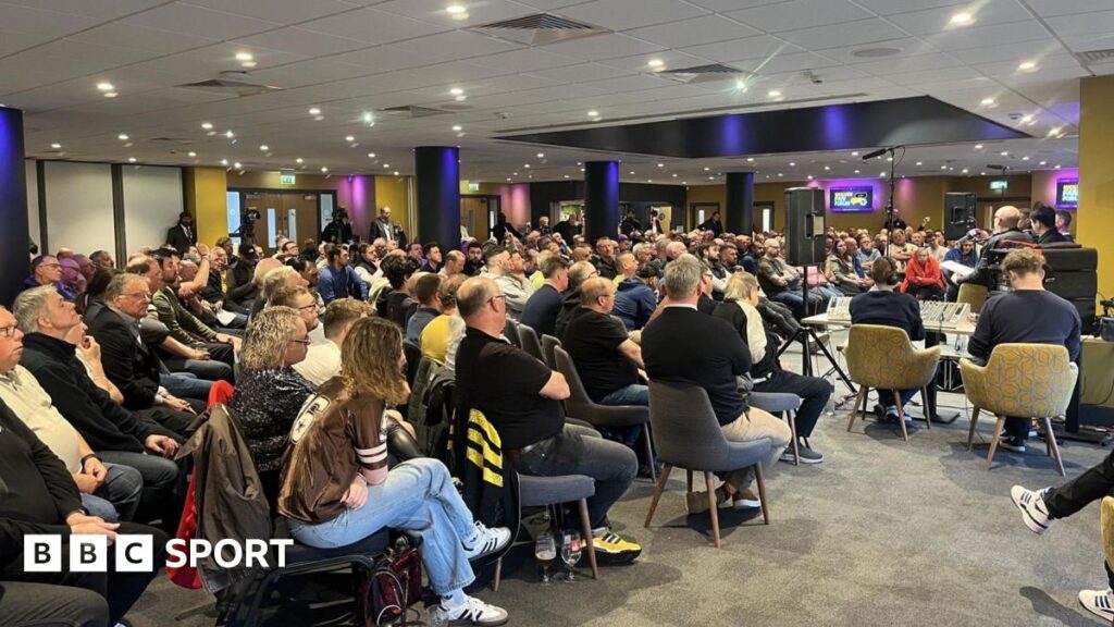 Wolves: Fans Forum brings critics and club together