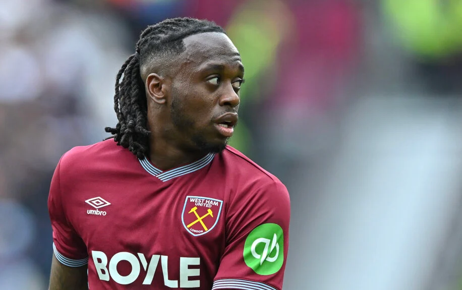 Everton weigh up cut-price deal for defender