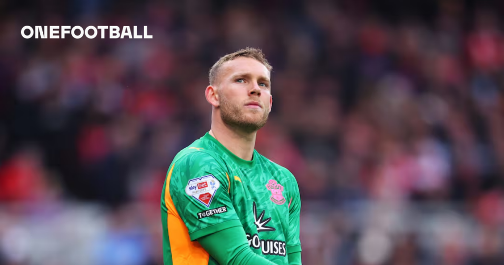 Southampton weigh options as Peretz future hangs in the balance