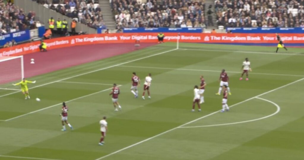 Sky Sports viewers issue major complaint seconds into Arsenal match