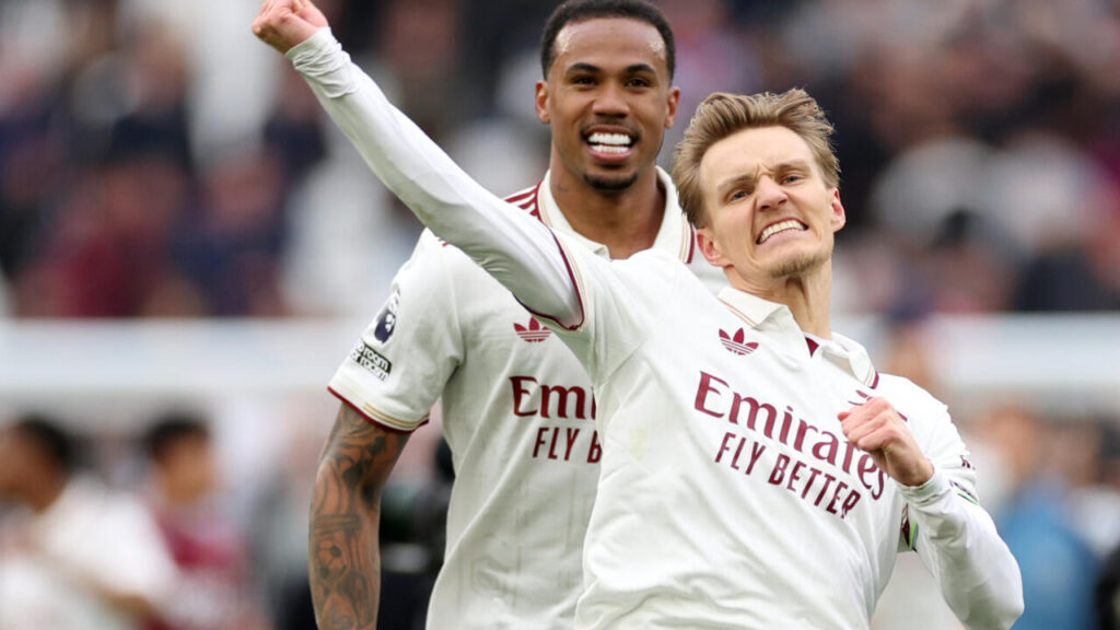 Arsenal scent Premier League glory Arsenal scent Premier League glory