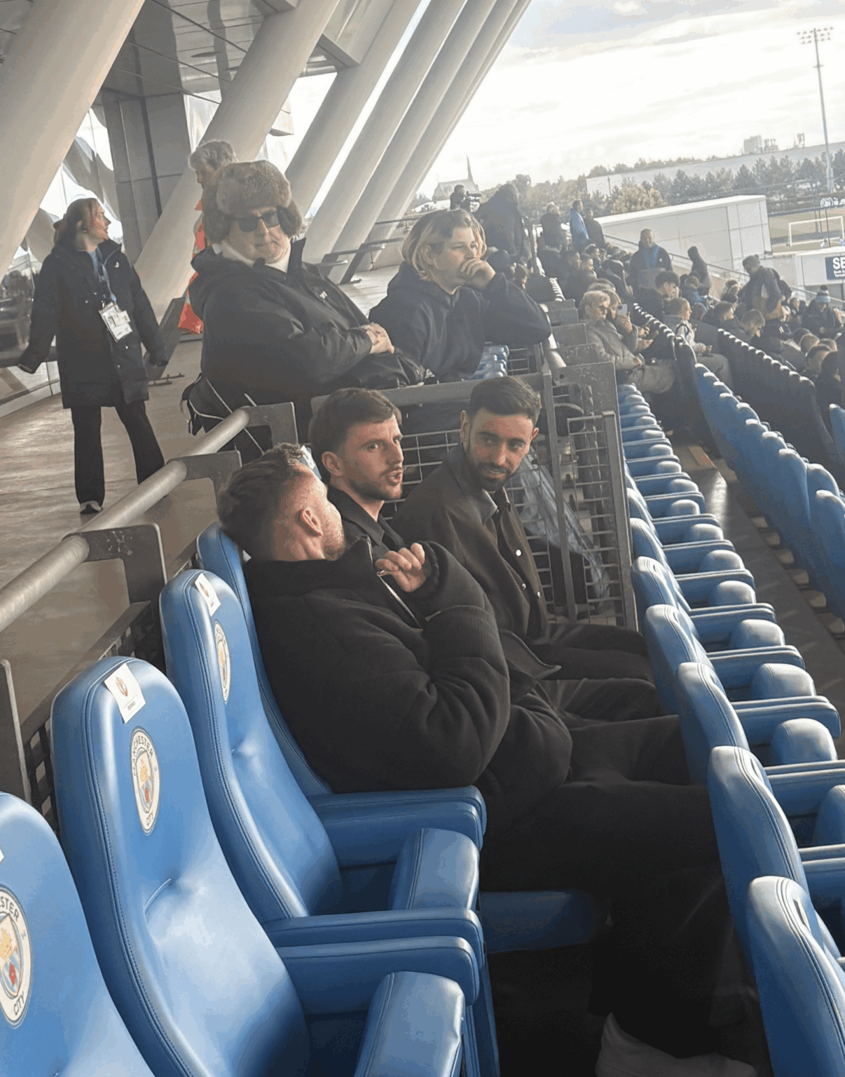 Bruno Fernandes, Mason Mount and Luke Shaw are here to watch the game tonight [Steven Railston]