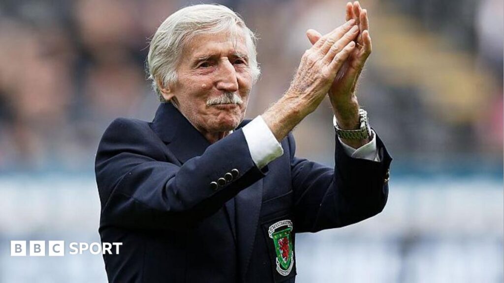 Cliff Jones: Wales and Tottenham Hotspur legend made MBE Cliff Jones: Wales and Tottenham Hotspur legend made MBE