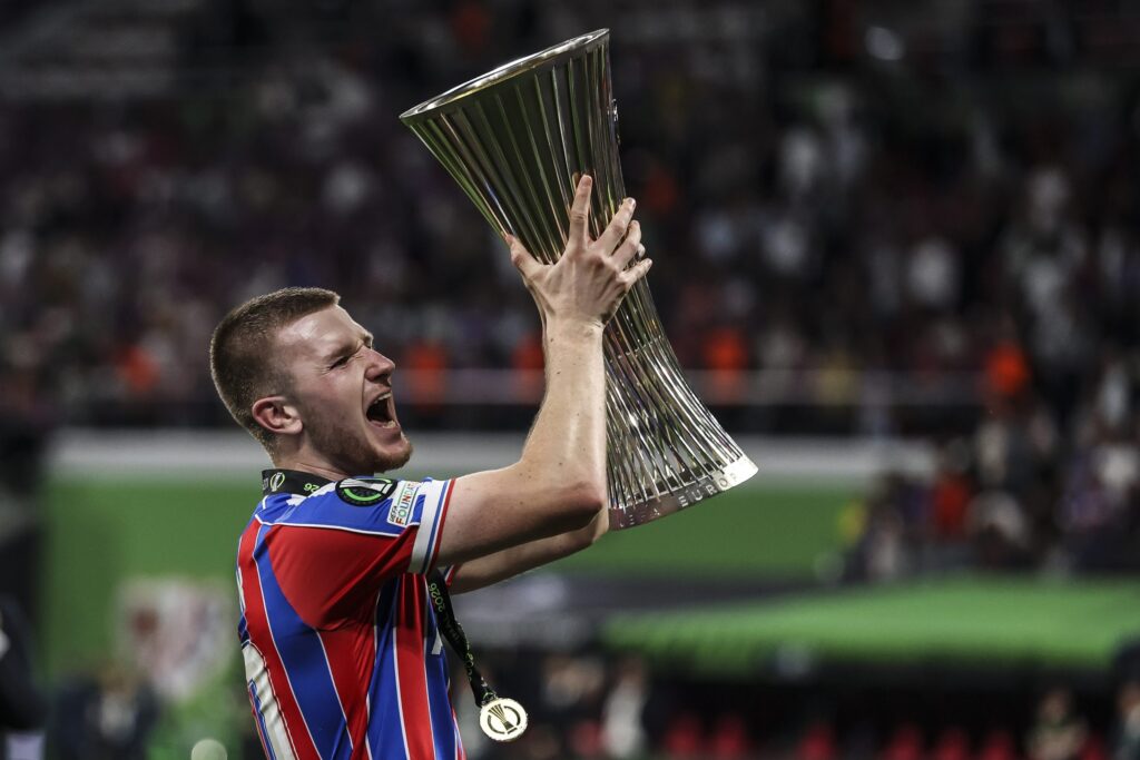 Exclusive names midfielder Chelsea “really want to sign” Adam Wharton lifts trophy with Crystal Palace.