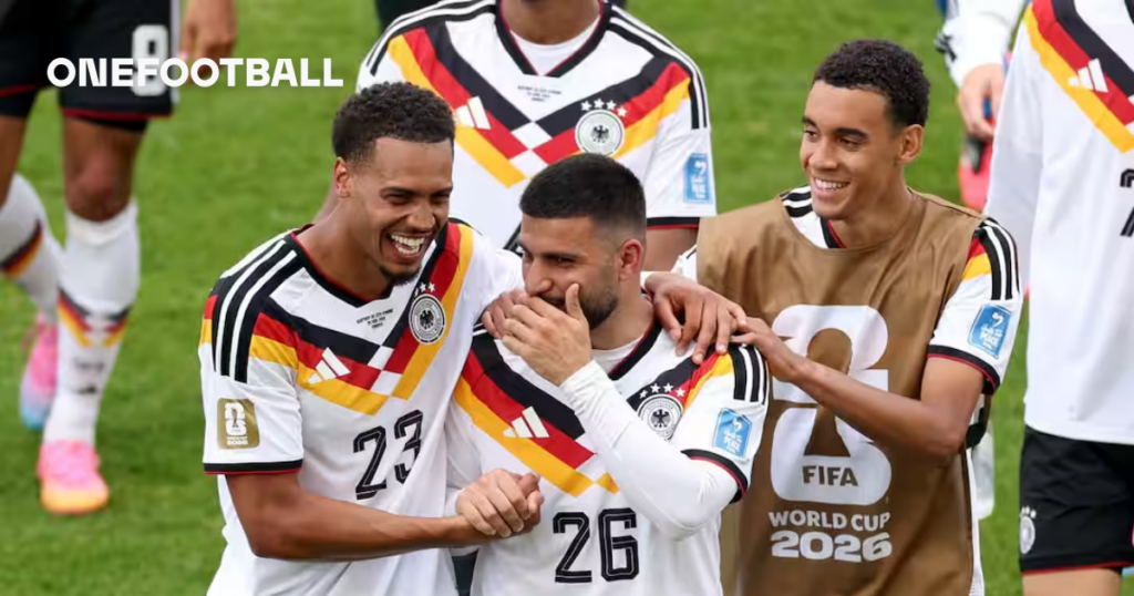 Gary Neville hails “outstanding” Germany midfielder amid Manchester United interest