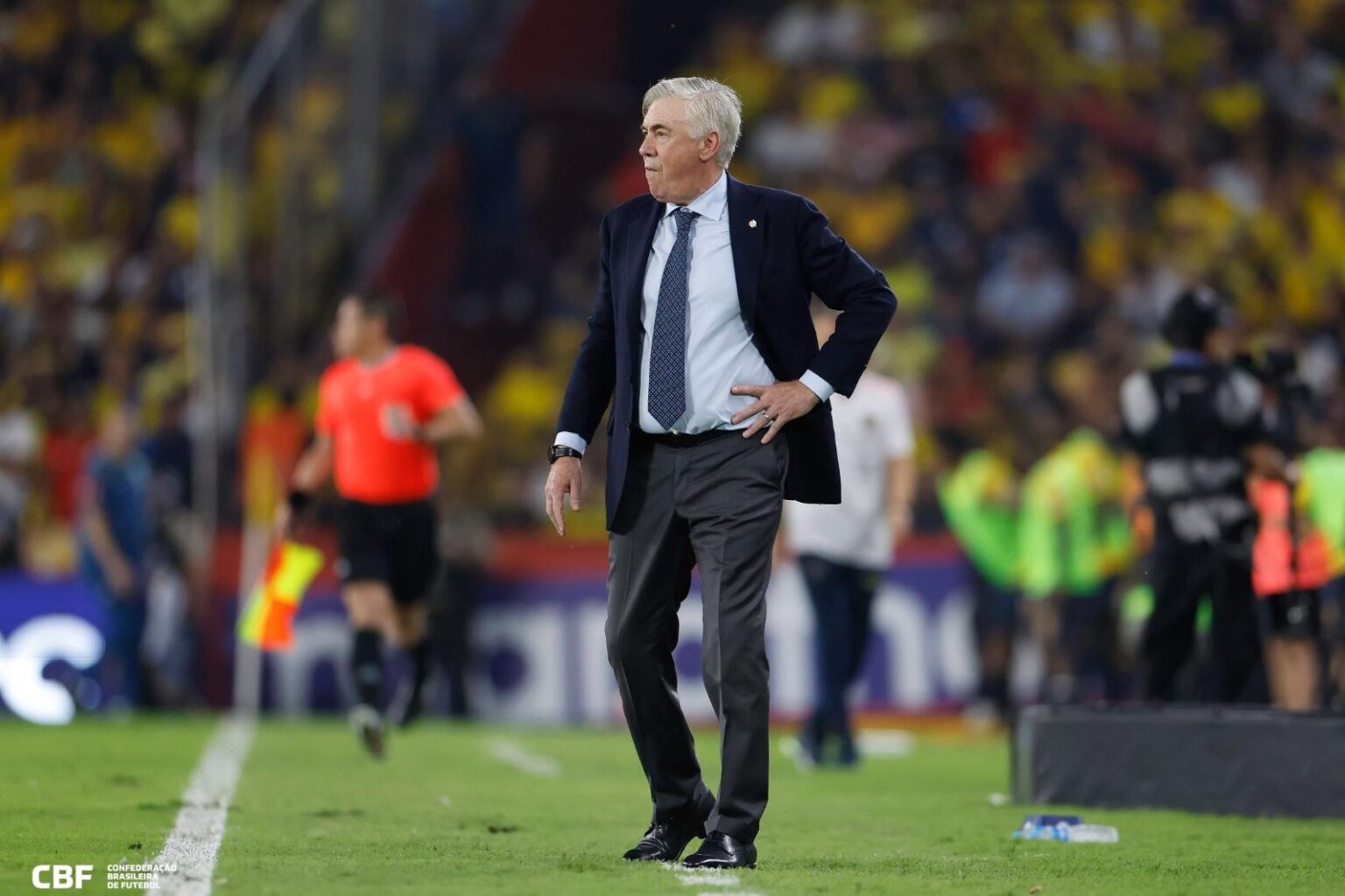 Não foi preguiça dos jogadores ontem no 2° tempo contra o Haiti, foi tática do Ancelotti. Podem se acostumar.